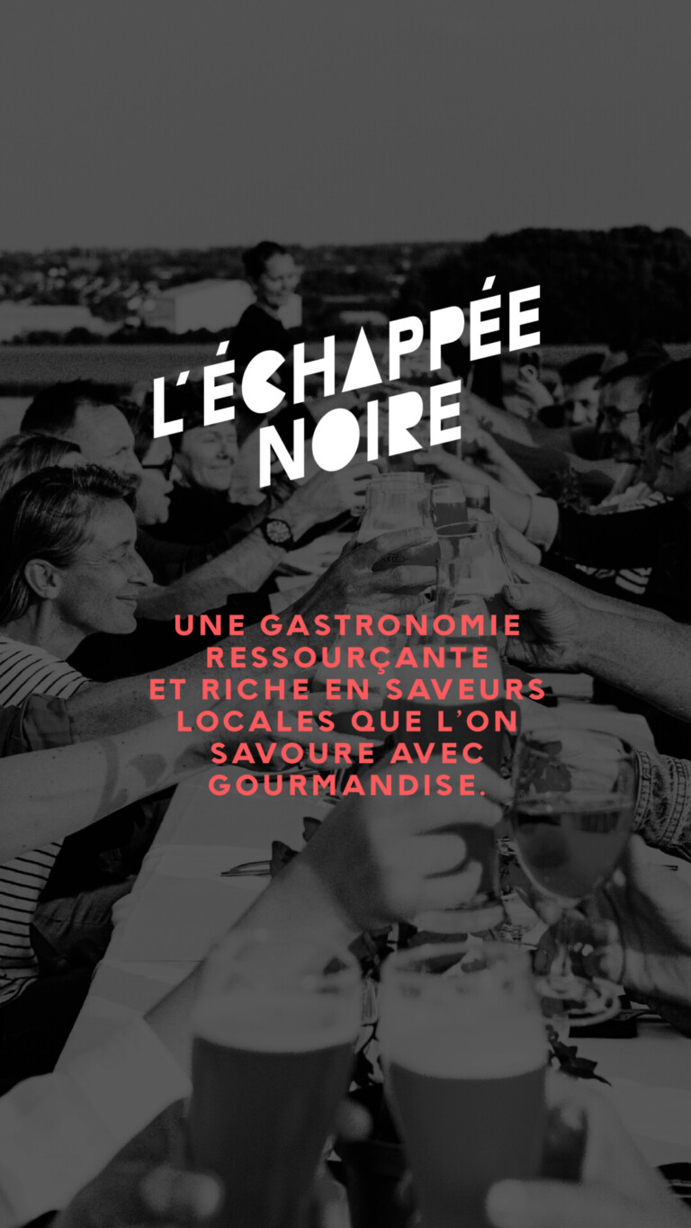 ECHAPPEE NOIRE