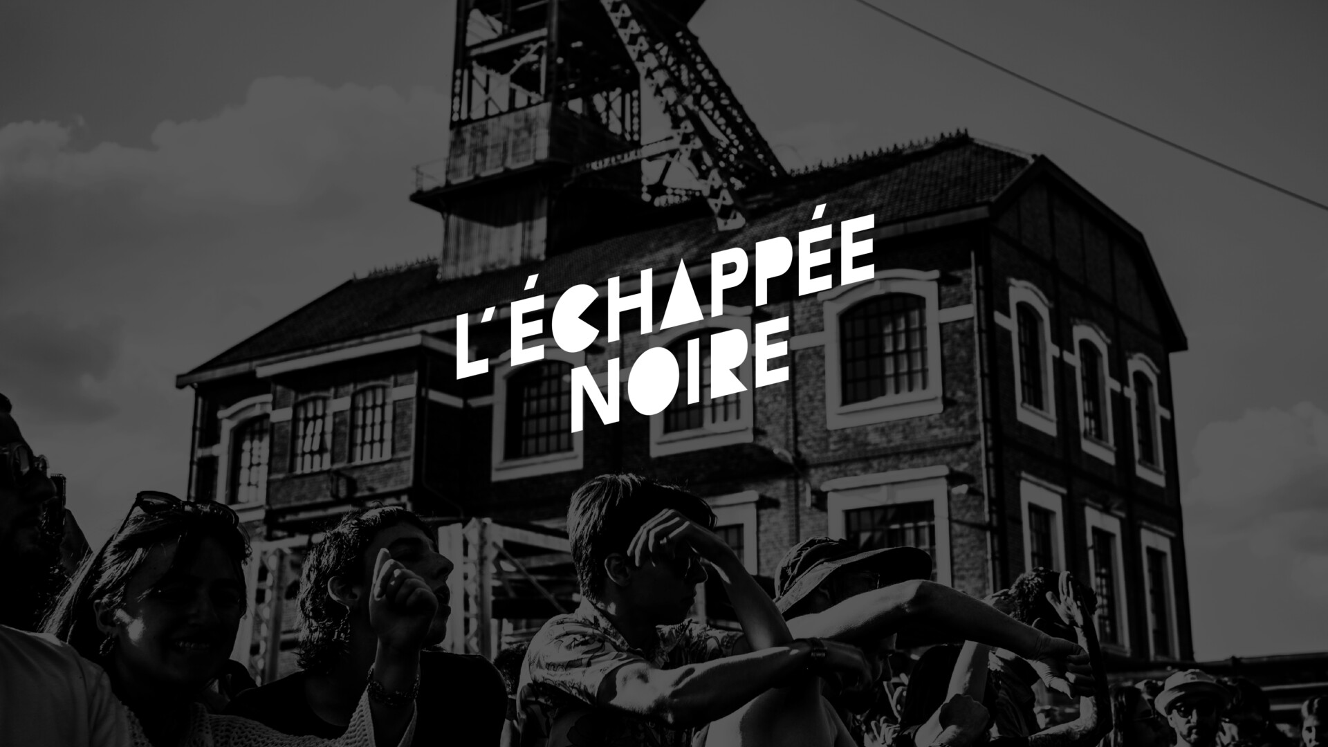 ECHAPPEE NOIRE