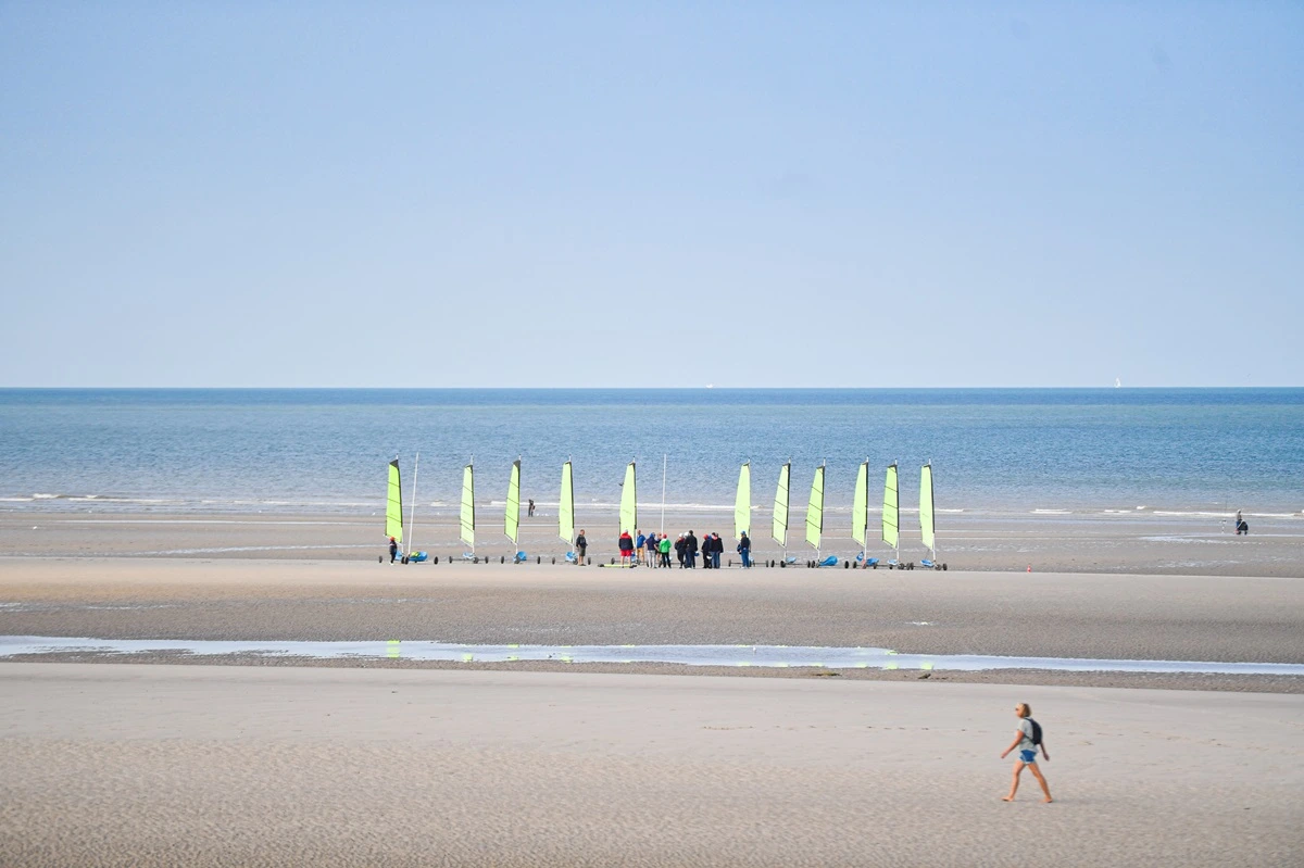 char a voile plage hardelot drakkar